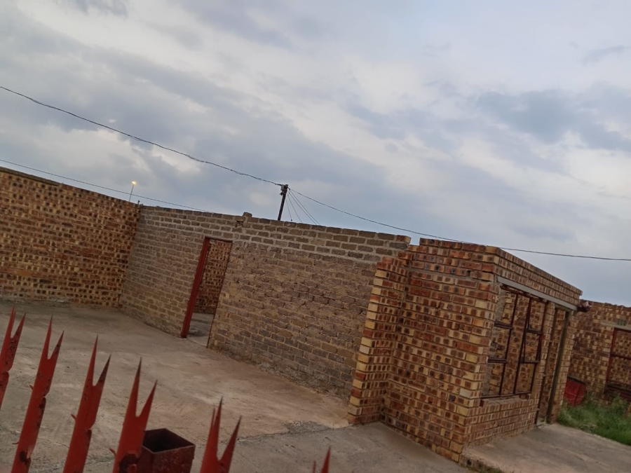 8 Bedroom Property for Sale in Kwaguqa Mpumalanga