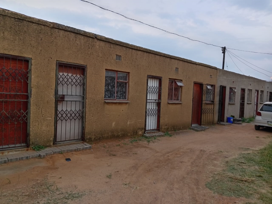 8 Bedroom Property for Sale in Kwaguqa Mpumalanga