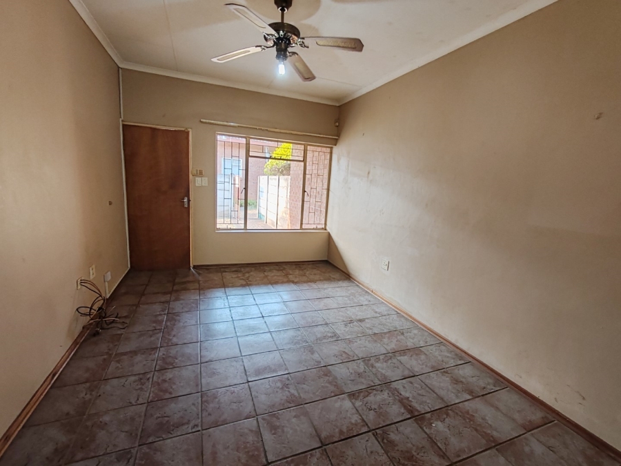 To Let 2 Bedroom Property for Rent in Nelspruit Ext 1 Mpumalanga