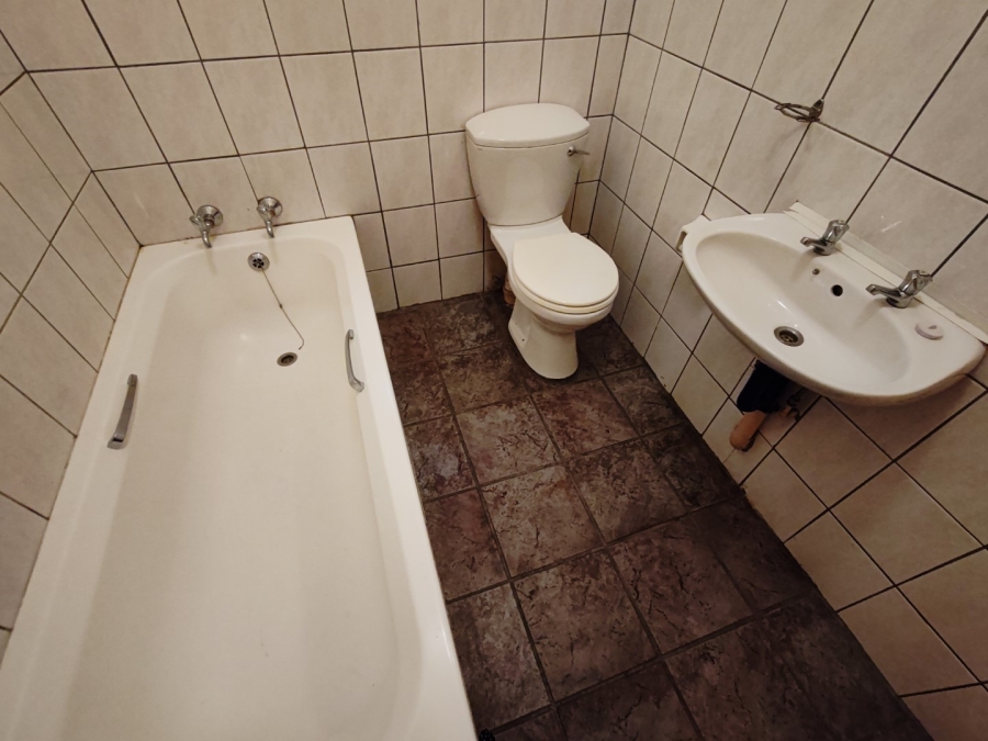 To Let 2 Bedroom Property for Rent in Nelspruit Ext 1 Mpumalanga