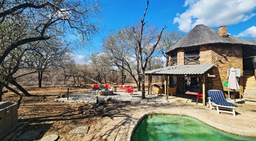 5 Bedroom Property for Sale in Marloth Park Mpumalanga
