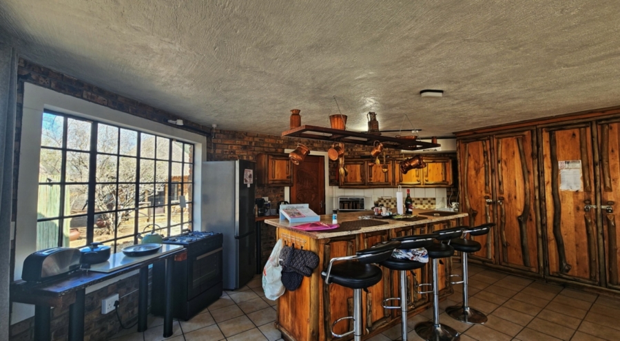5 Bedroom Property for Sale in Marloth Park Mpumalanga