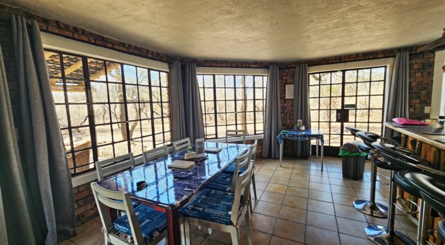 5 Bedroom Property for Sale in Marloth Park Mpumalanga
