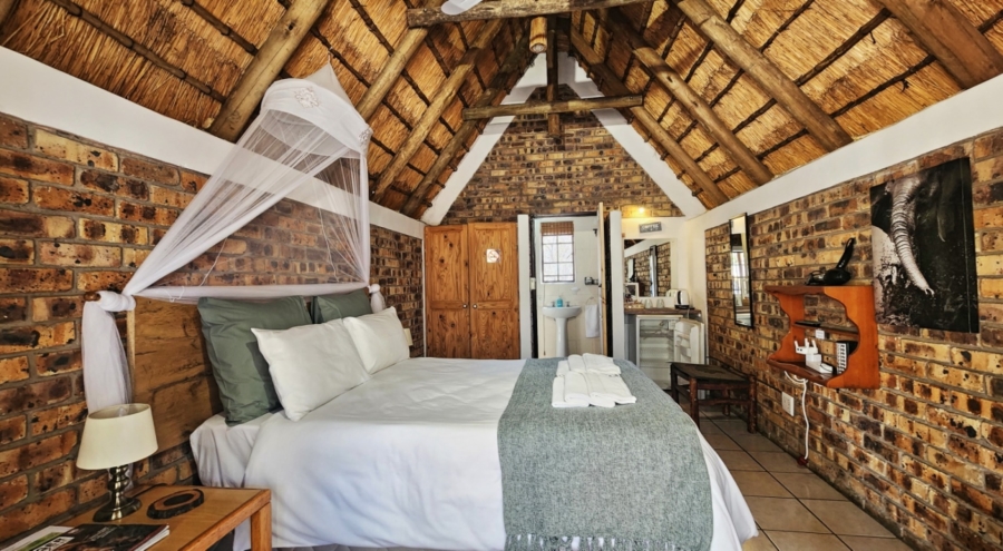 5 Bedroom Property for Sale in Marloth Park Mpumalanga
