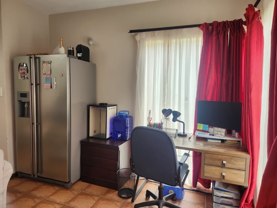 To Let 2 Bedroom Property for Rent in Nelspruit Ext 37 Mpumalanga