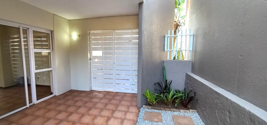 To Let 2 Bedroom Property for Rent in Nelspruit Ext 37 Mpumalanga