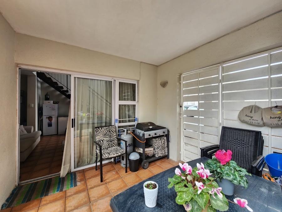 To Let 2 Bedroom Property for Rent in Nelspruit Ext 37 Mpumalanga