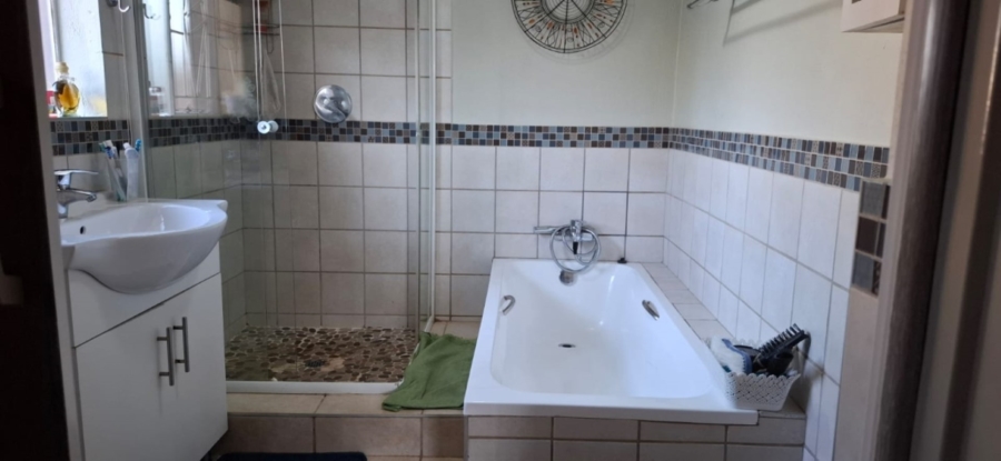 2 Bedroom Property for Sale in White River Ext 3 Mpumalanga