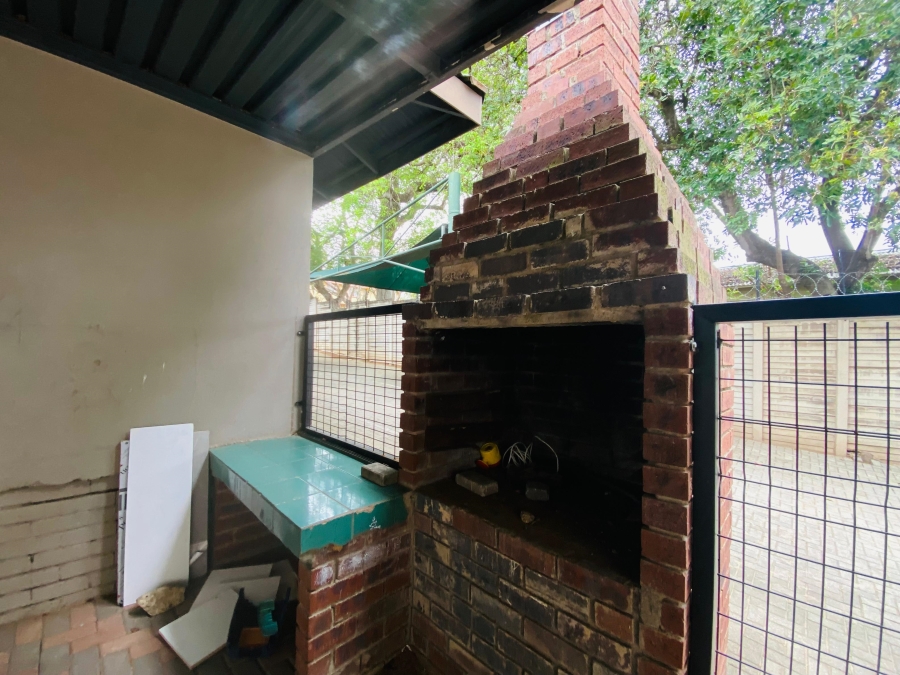 2 Bedroom Property for Sale in Nelspruit Ext 4 Mpumalanga