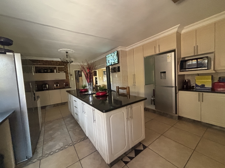 4 Bedroom Property for Sale in Die Heuwel Mpumalanga