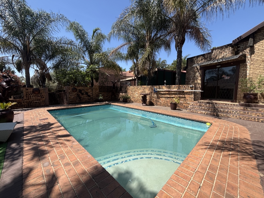 4 Bedroom Property for Sale in Die Heuwel Mpumalanga
