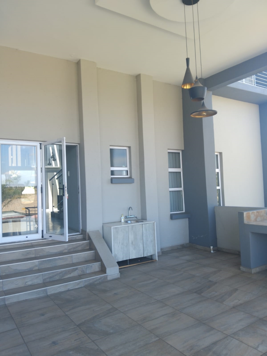 6 Bedroom Property for Sale in Model Park Mpumalanga