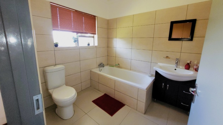 3 Bedroom Property for Sale in Stonehenge Ext 1 Mpumalanga
