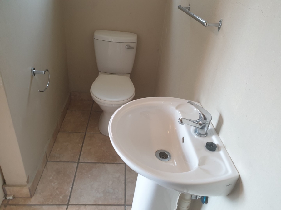 1 Bedroom Property for Sale in Nelspruit Ext 29 Mpumalanga