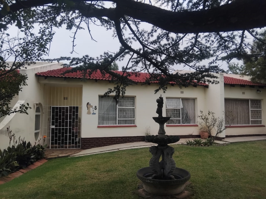 6 Bedroom Property for Sale in Volksrust Mpumalanga