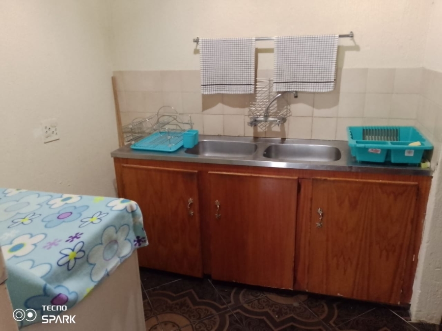 6 Bedroom Property for Sale in Volksrust Mpumalanga