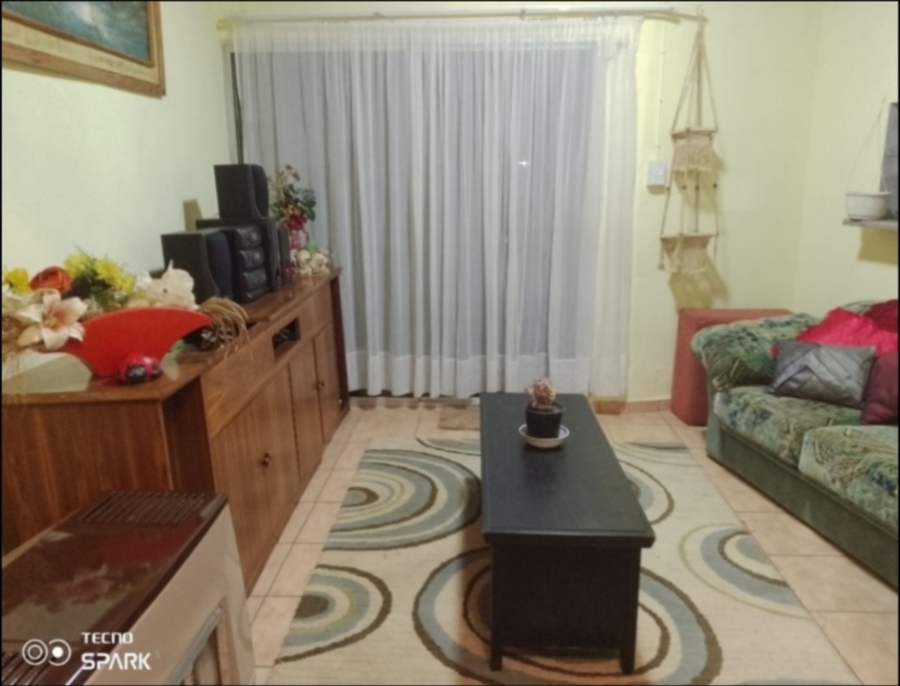 6 Bedroom Property for Sale in Volksrust Mpumalanga