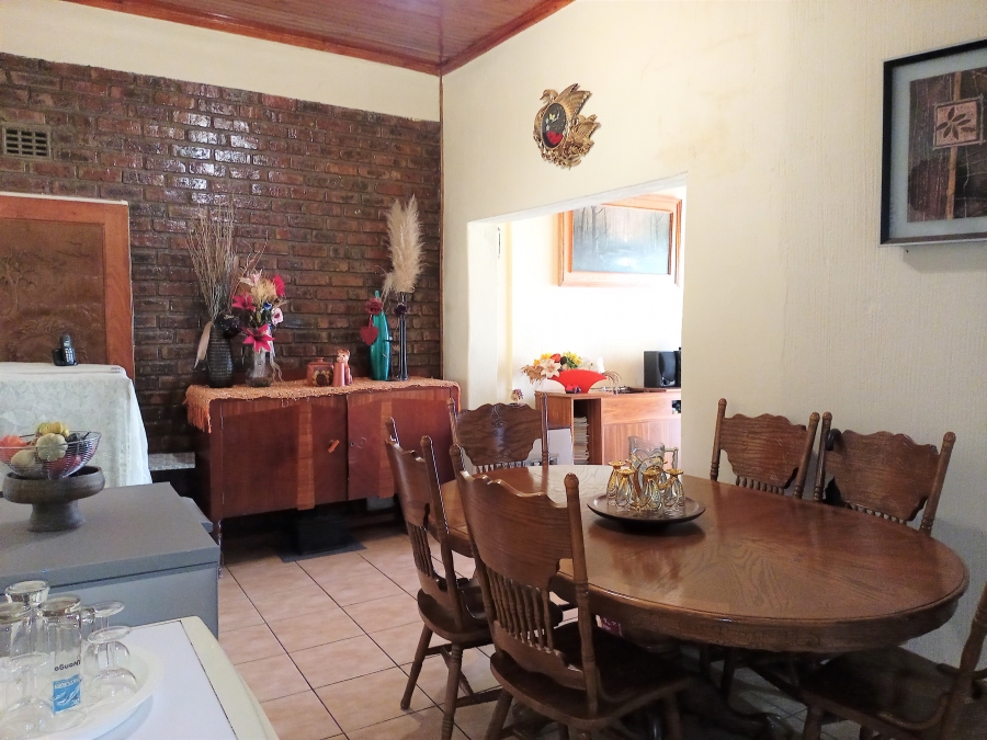 6 Bedroom Property for Sale in Volksrust Mpumalanga