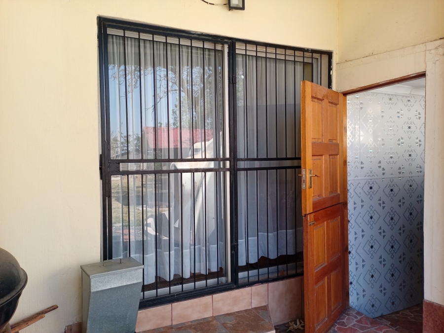 6 Bedroom Property for Sale in Volksrust Mpumalanga