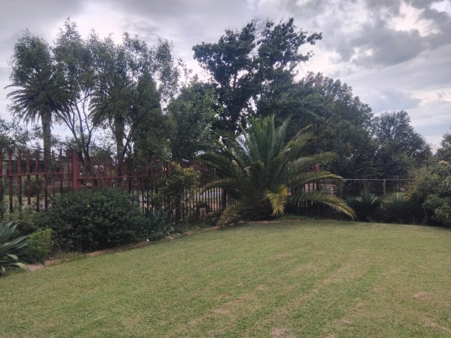 6 Bedroom Property for Sale in Volksrust Mpumalanga