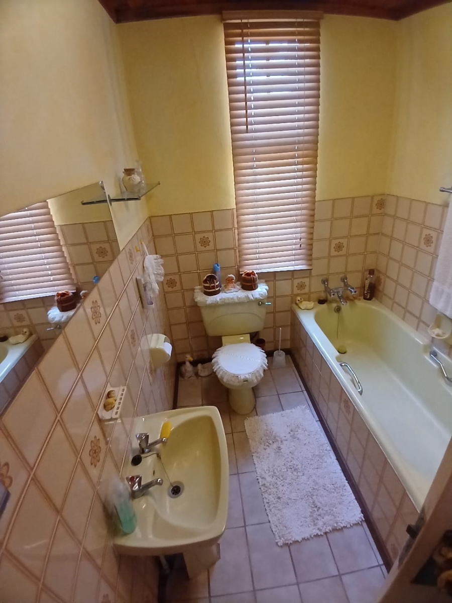 3 Bedroom Property for Sale in Volksrust Mpumalanga