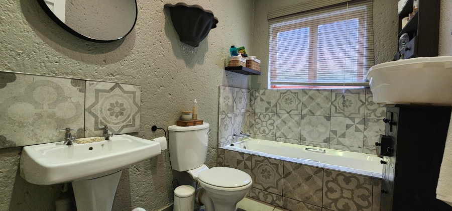 To Let 3 Bedroom Property for Rent in Steiltes Mpumalanga