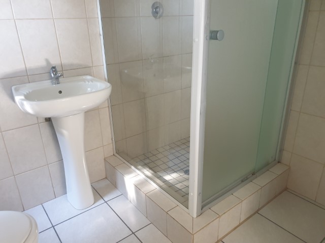 To Let 1 Bedroom Property for Rent in Nelspruit Mpumalanga