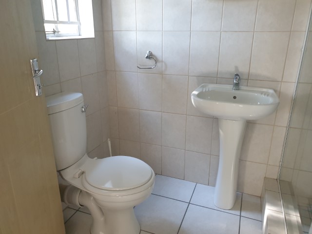 To Let 1 Bedroom Property for Rent in Nelspruit Mpumalanga