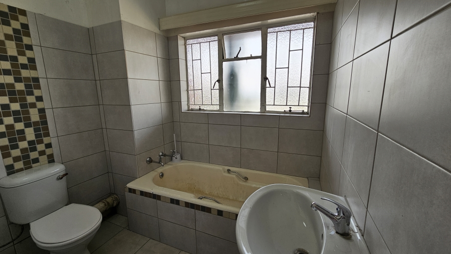 2 Bedroom Property for Sale in White River Mpumalanga