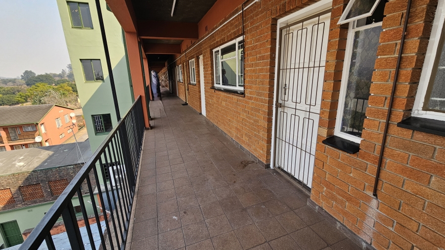 2 Bedroom Property for Sale in White River Mpumalanga