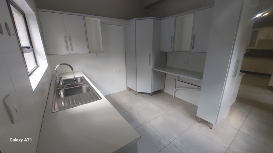 4 Bedroom Property for Sale in White River Mpumalanga