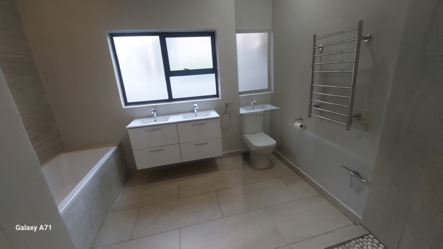 4 Bedroom Property for Sale in White River Mpumalanga