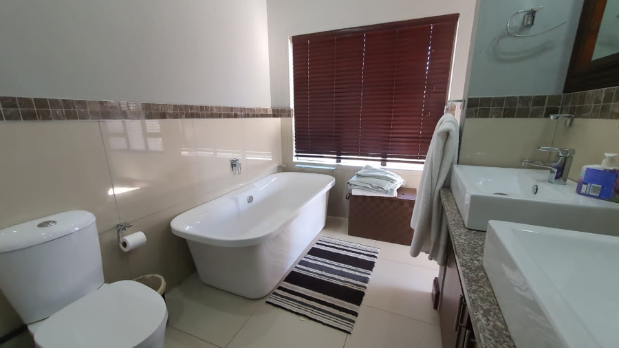 4 Bedroom Property for Sale in Sonheuwel Mpumalanga