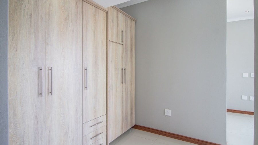 5 Bedroom Property for Sale in Sonheuwel Mpumalanga