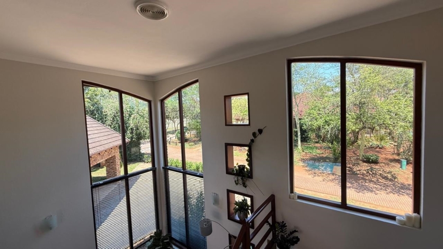 5 Bedroom Property for Sale in White River Country Estate Mpumalanga