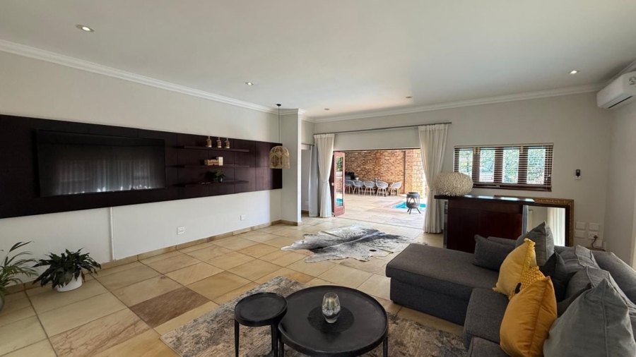 5 Bedroom Property for Sale in White River Country Estate Mpumalanga