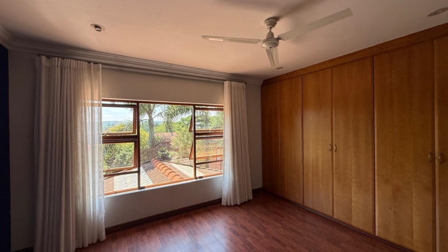 5 Bedroom Property for Sale in White River Country Estate Mpumalanga