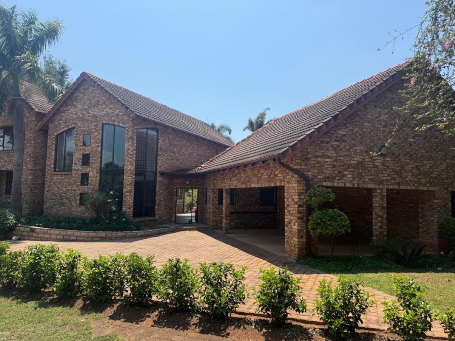 5 Bedroom Property for Sale in White River Country Estate Mpumalanga