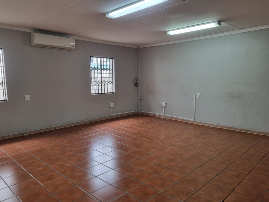 To Let commercial Property for Rent in Sonheuwel Mpumalanga