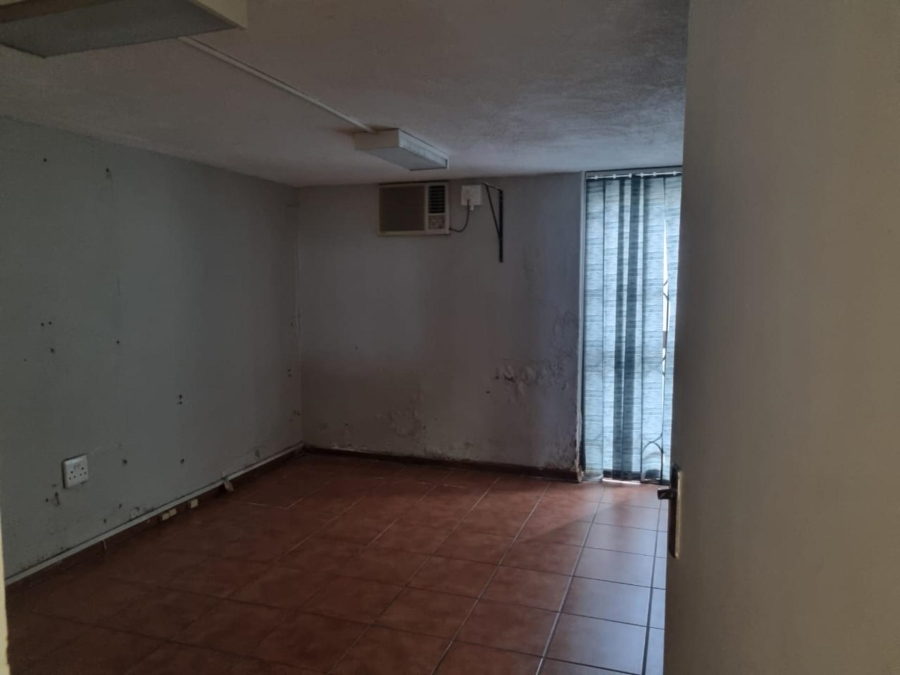 To Let commercial Property for Rent in Sonheuwel Mpumalanga