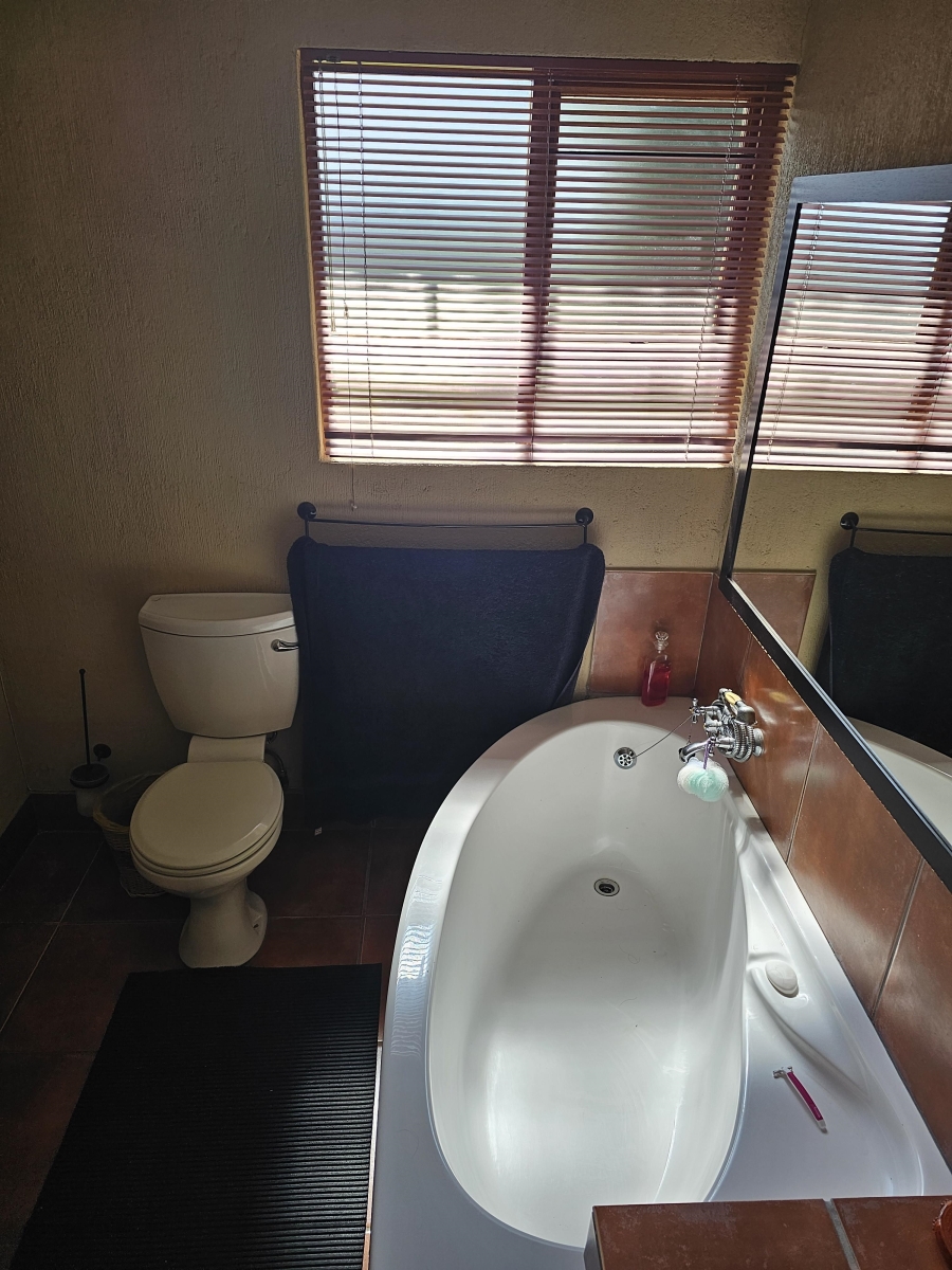 3 Bedroom Property for Sale in Stonehenge Mpumalanga