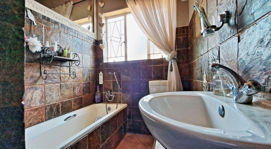 4 Bedroom Property for Sale in Malelane Mpumalanga