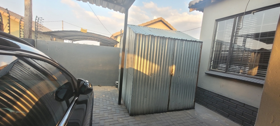 3 Bedroom Property for Sale in Hlalamandi Mpumalanga