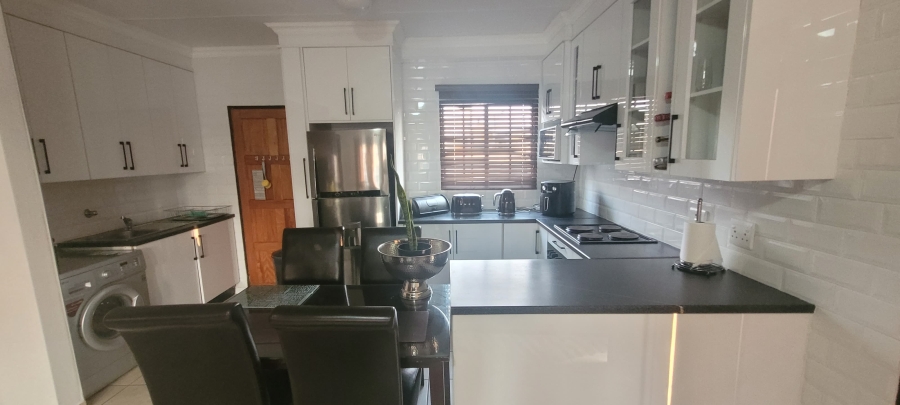 3 Bedroom Property for Sale in Hlalamandi Mpumalanga