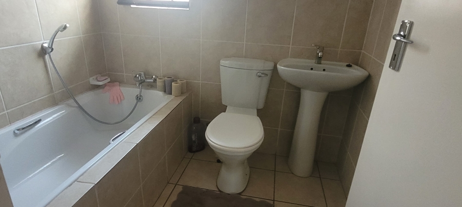 3 Bedroom Property for Sale in Hlalamandi Mpumalanga