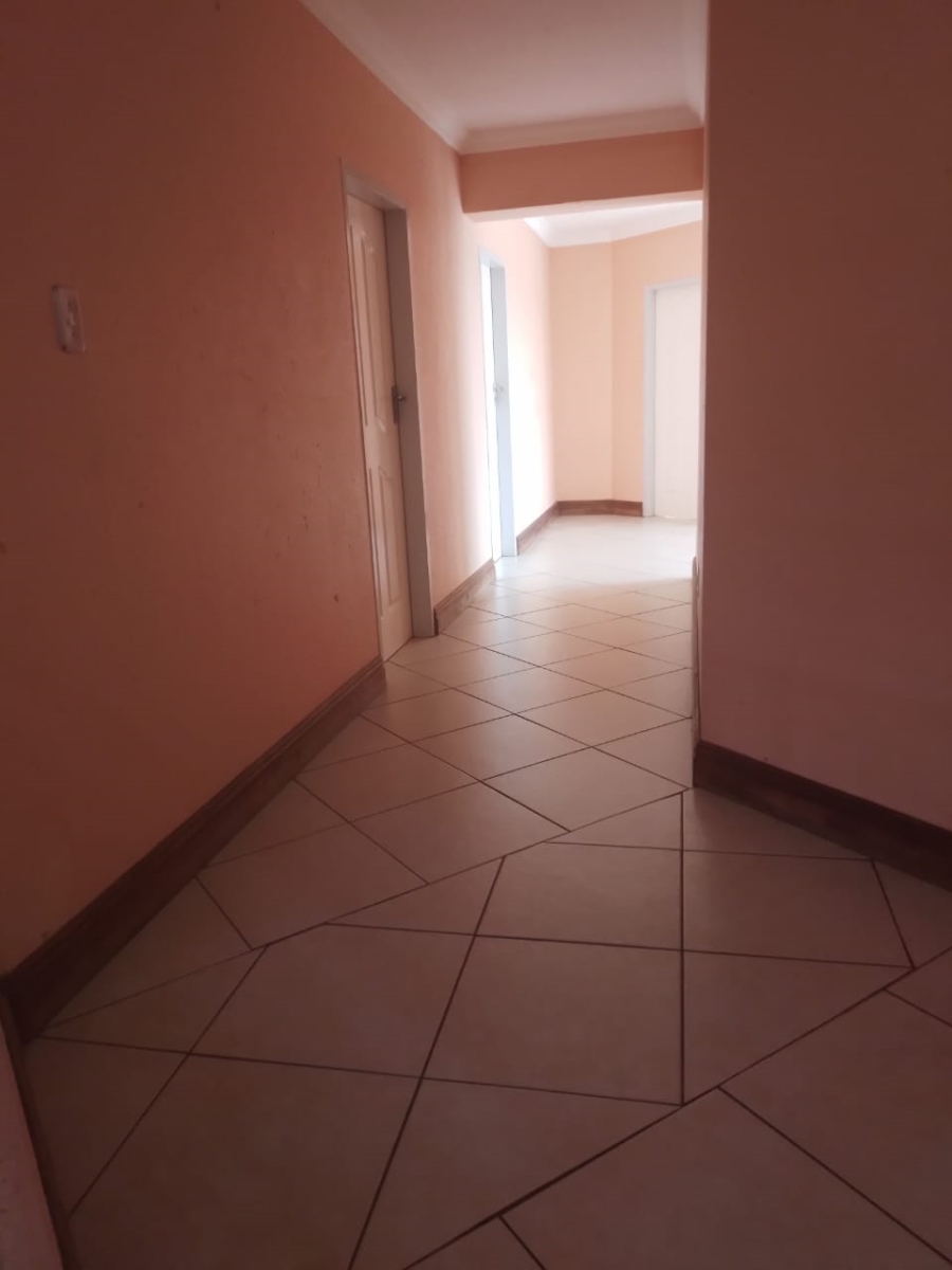 6 Bedroom Property for Sale in Die Heuwel Mpumalanga