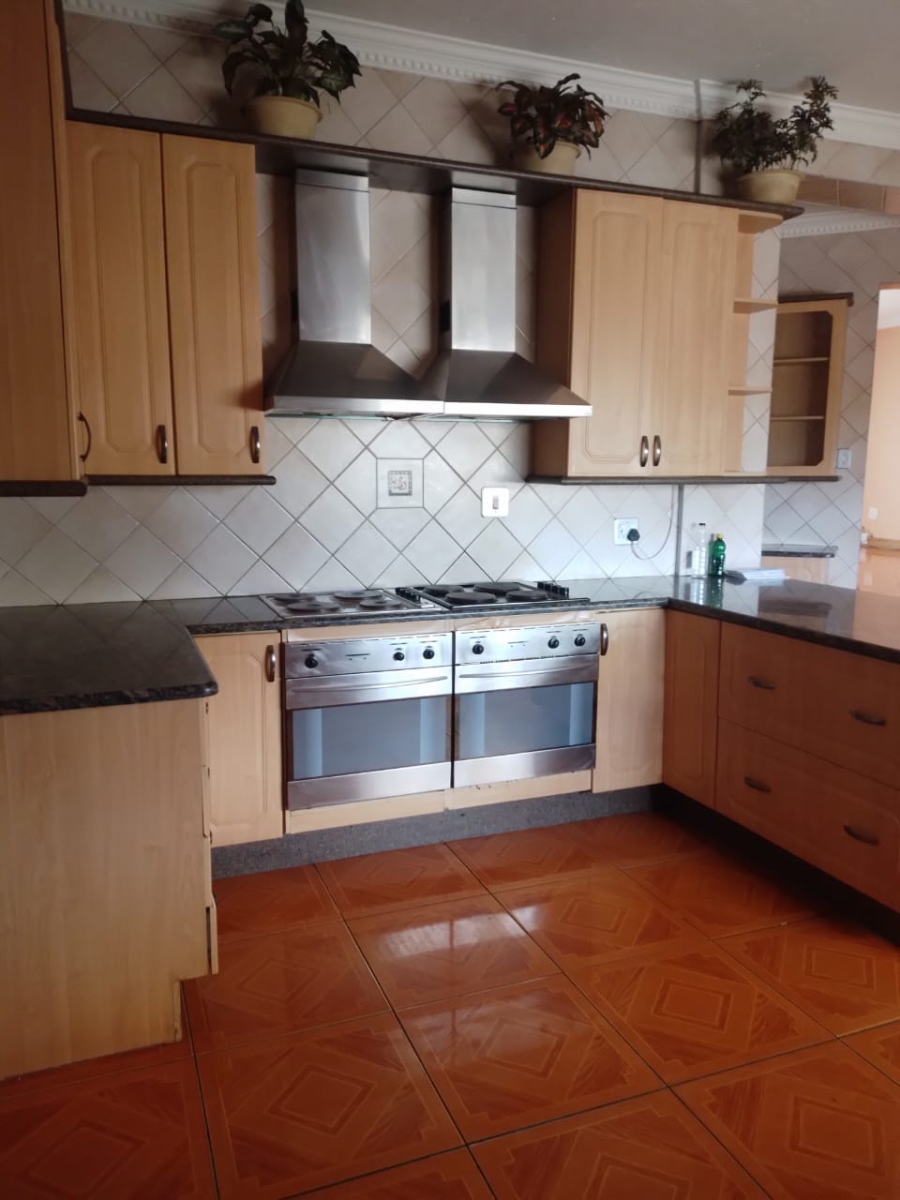 6 Bedroom Property for Sale in Die Heuwel Mpumalanga