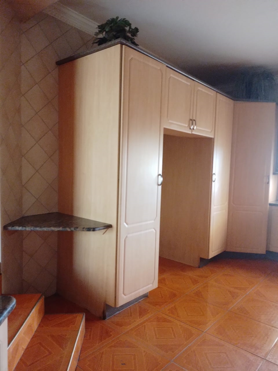 6 Bedroom Property for Sale in Die Heuwel Mpumalanga