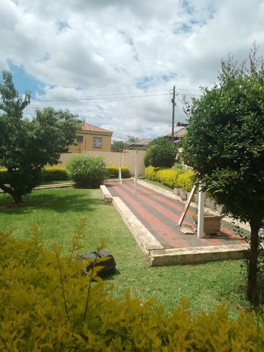 6 Bedroom Property for Sale in Die Heuwel Mpumalanga