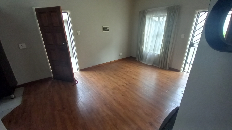 To Let 2 Bedroom Property for Rent in Terra Nova Mpumalanga